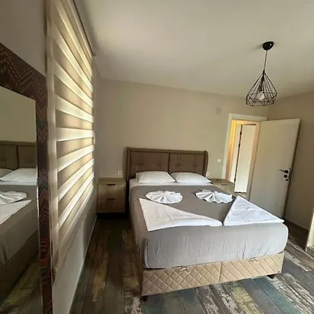 Goele, Plaja, Merkeze Yakin Ortaca (Mugla)